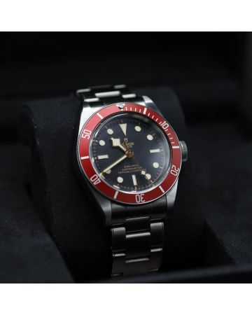 Pre-Owned Tudor Black bay 79230R
