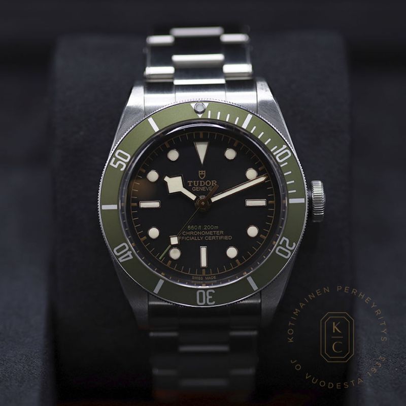 Pre-Owned Tudor Black Bay 79230G "Harrods"-13