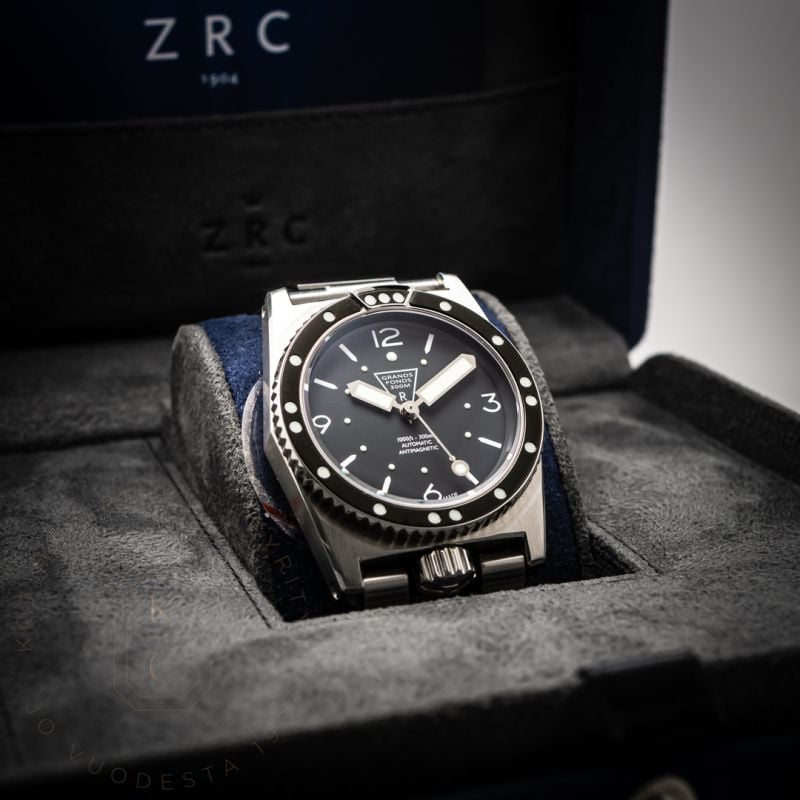 Pre-Owned ZRC Grands Fonds 300 1964 French Navy Reissue GF40163-0