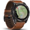 Garmin epix Pro (Gen 2) Sapphire Edition  51 mm Hiilenharmma DLC-pinnoitettu titaani, kastanjanruskea nahkahihna 010-02804-30-0