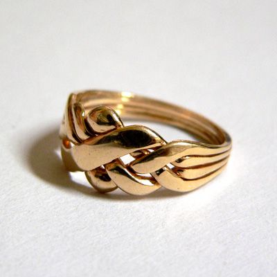 Kultainen pirunnyrkkisormus 3104012