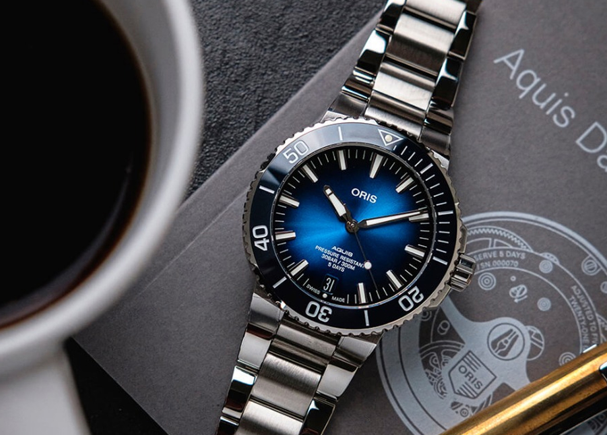 Odotettu uutuus - Oris Aquis Date Calibre 400- koneistolla