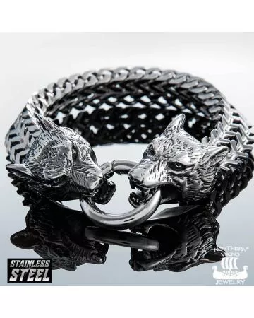 Northern Viking Jewelry Wolf Head -rannekoru NVJRA007