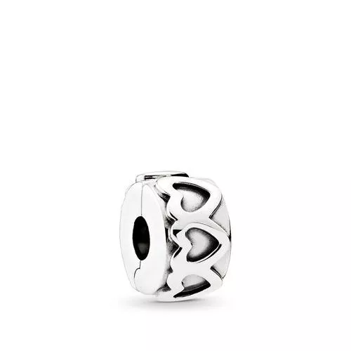 Pandora Row Of Hearts -lukkopala 791978-1