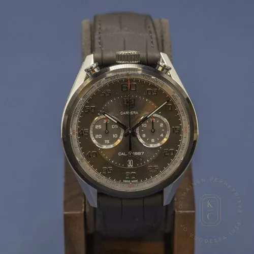 Pre-Owned TagHeuer Carrera "bullhead"-1