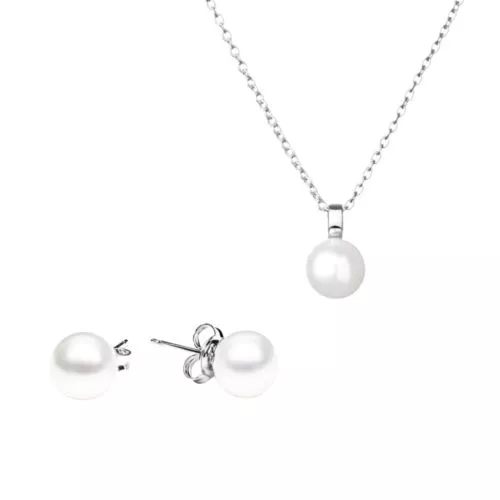 Gaura Pearls Jewelry Set