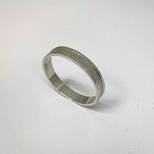 J.EKLUND -valkokultasormus-1