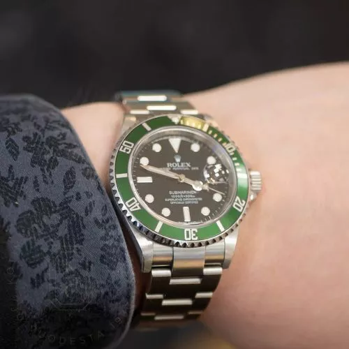 Pre-Owned Rolex Submariner "Kermit" 16610LV-5